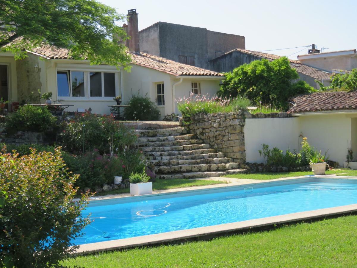 Les 4 Elements St Emilion Bed & Breakfast Branne  Exterior photo
