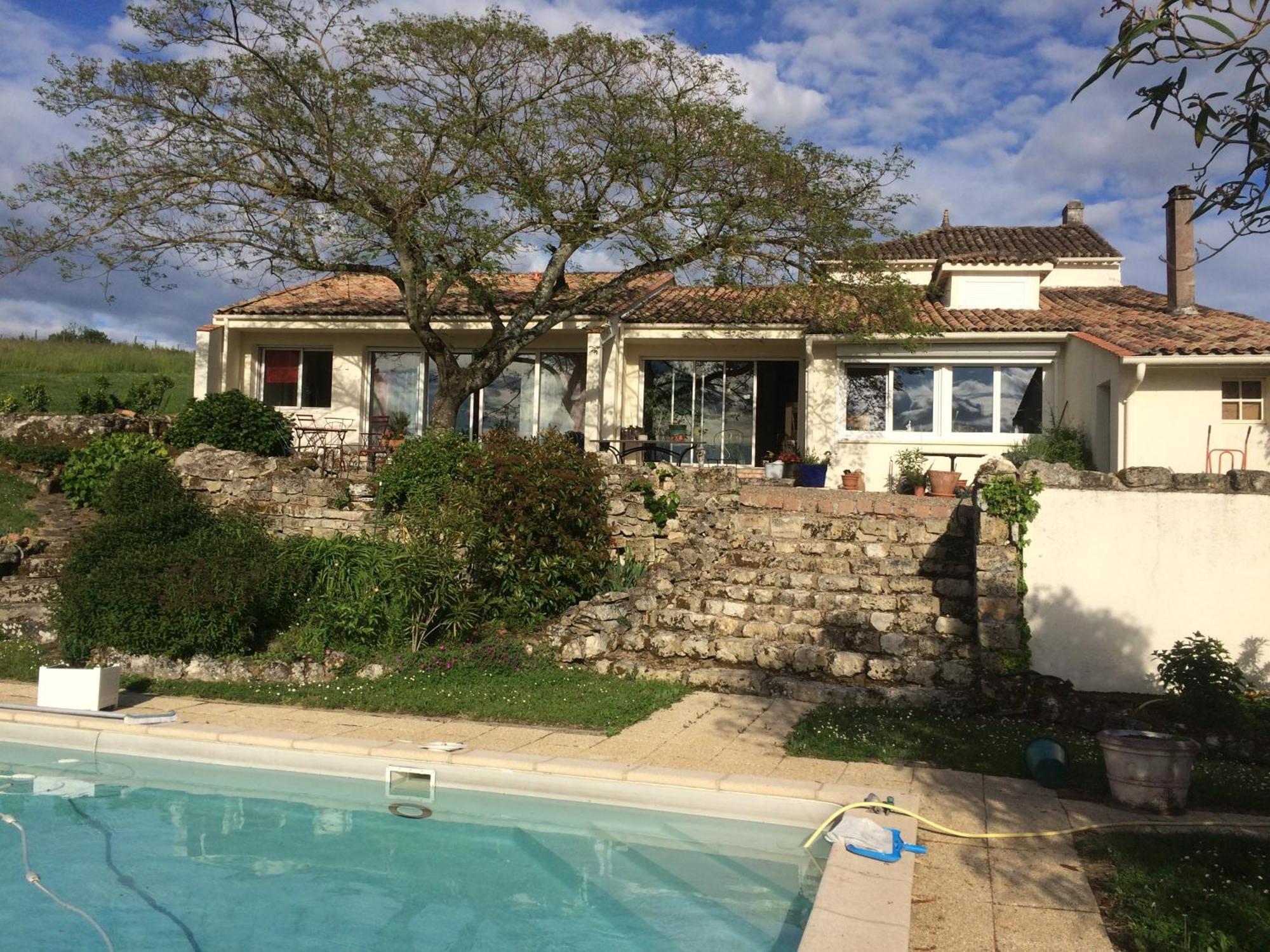 Les 4 Elements St Emilion Bed & Breakfast Branne  Exterior photo